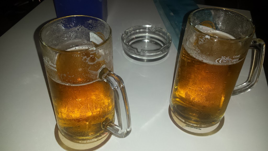 Panam Resto - Bar — Comida y bebida