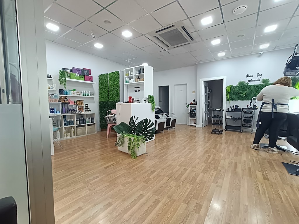 CB Montse Diaz PROFESIONALES peluqueria y estetica