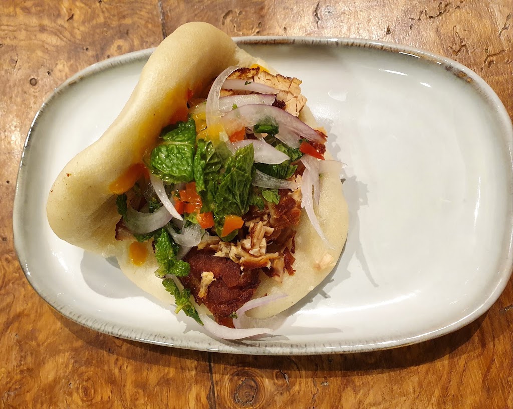Cevicheria La Barraca — Comida y bebida