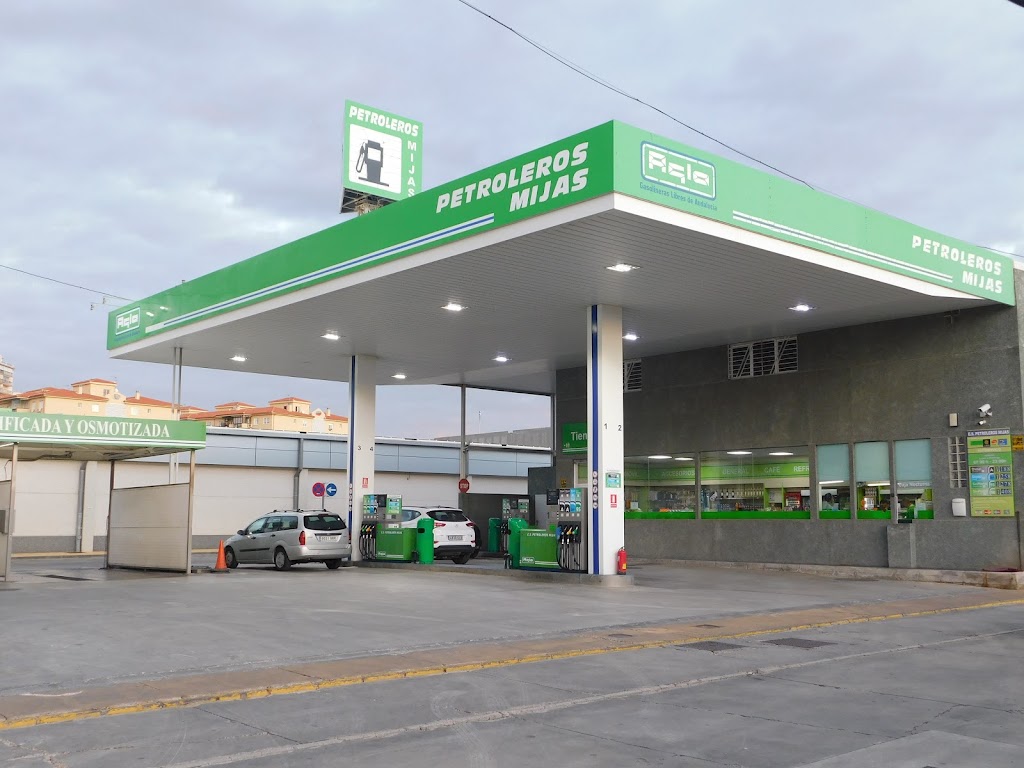 Petroleros Mijas S.L.