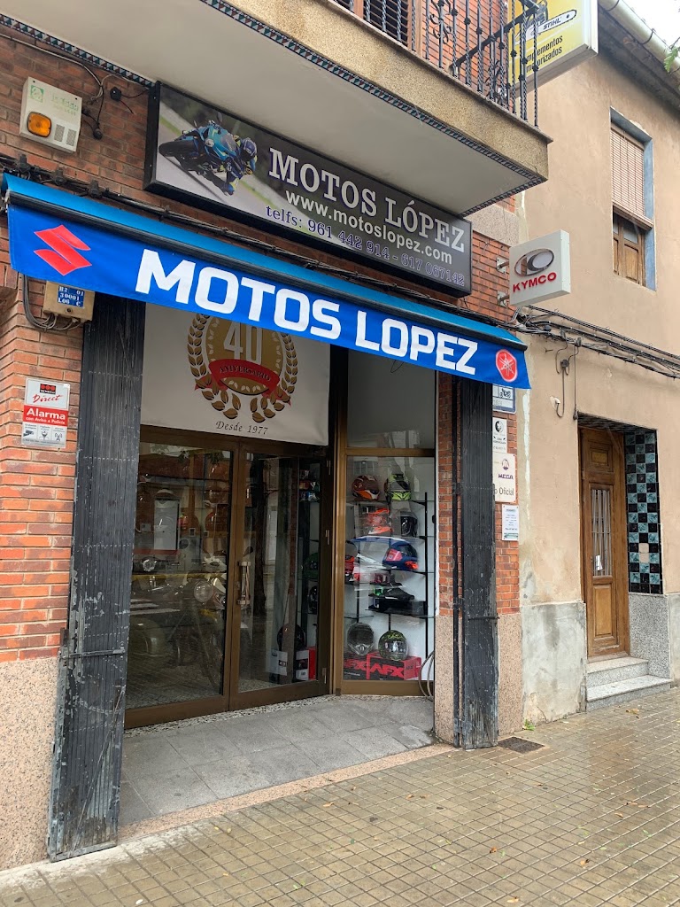 MOTOS LOPEZ — Exterior