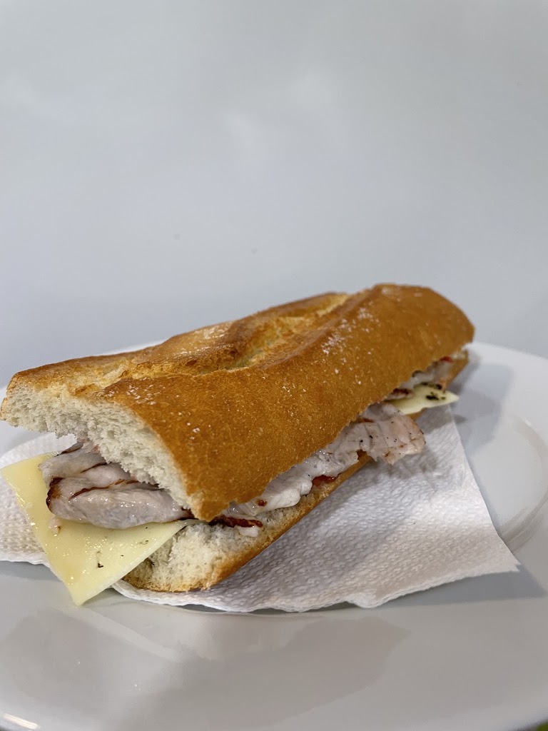 Bar Lo Nano — Comida y bebida