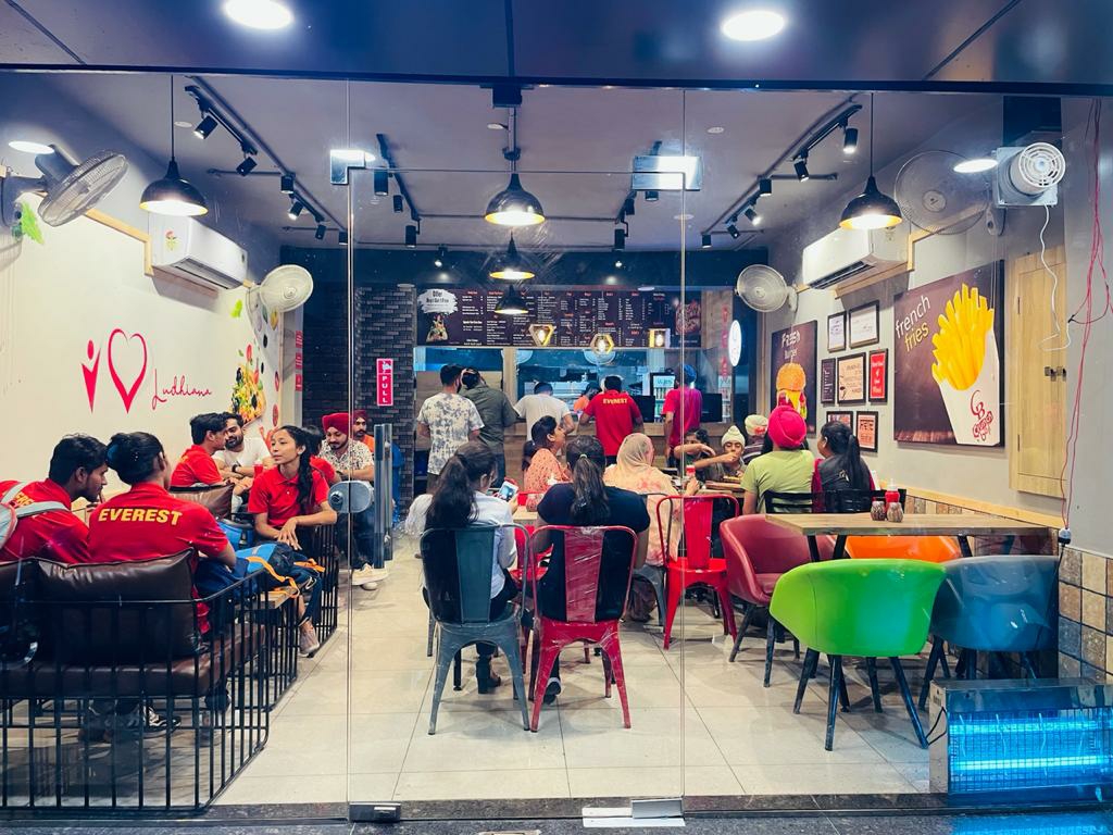 Crunch Bell Best Pizza In Ludhiana Punjab