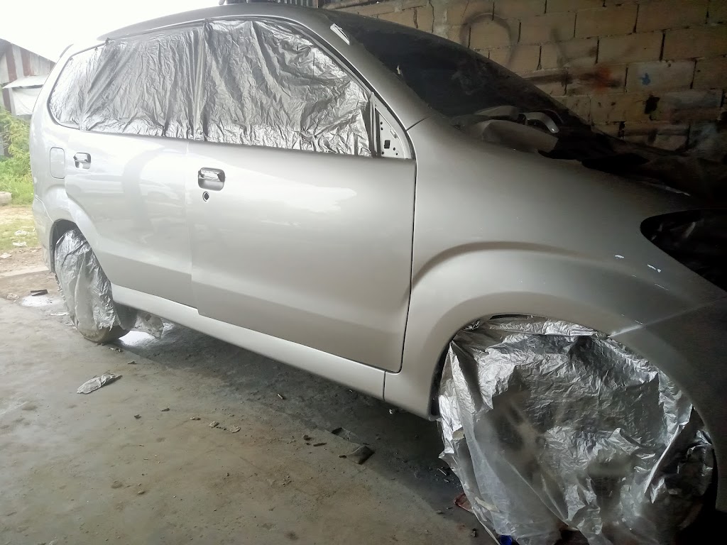 body repair dan pengecatan mobil