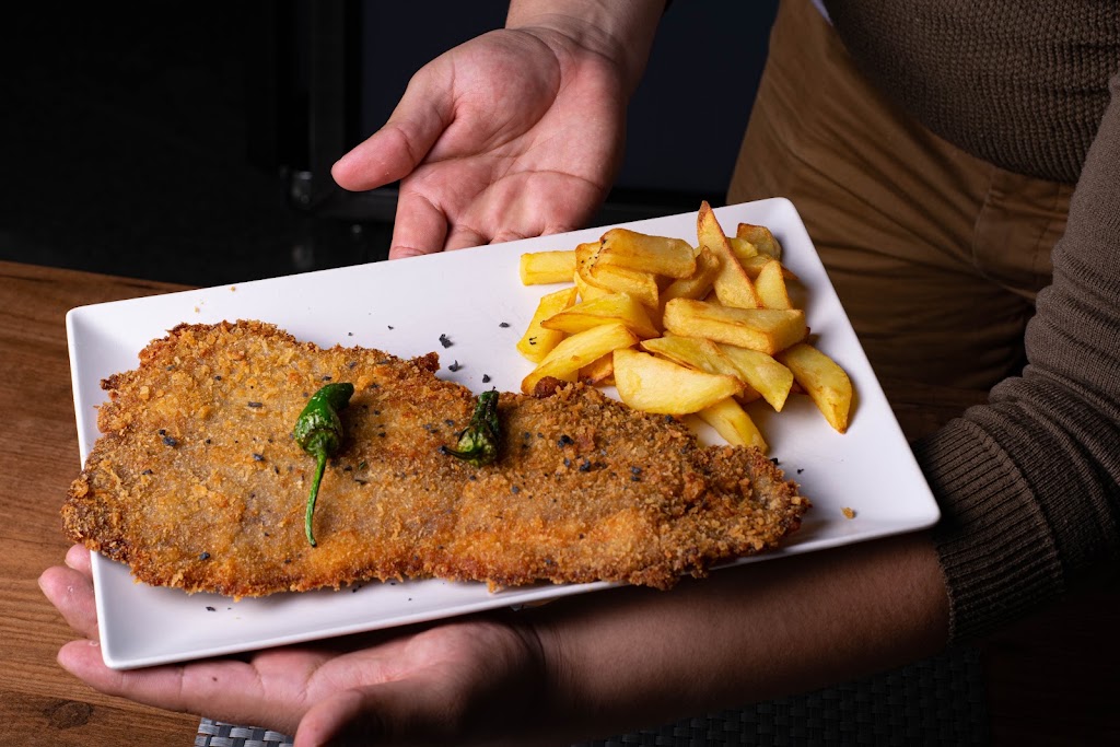Restaurante La Industrial — Comida y bebida