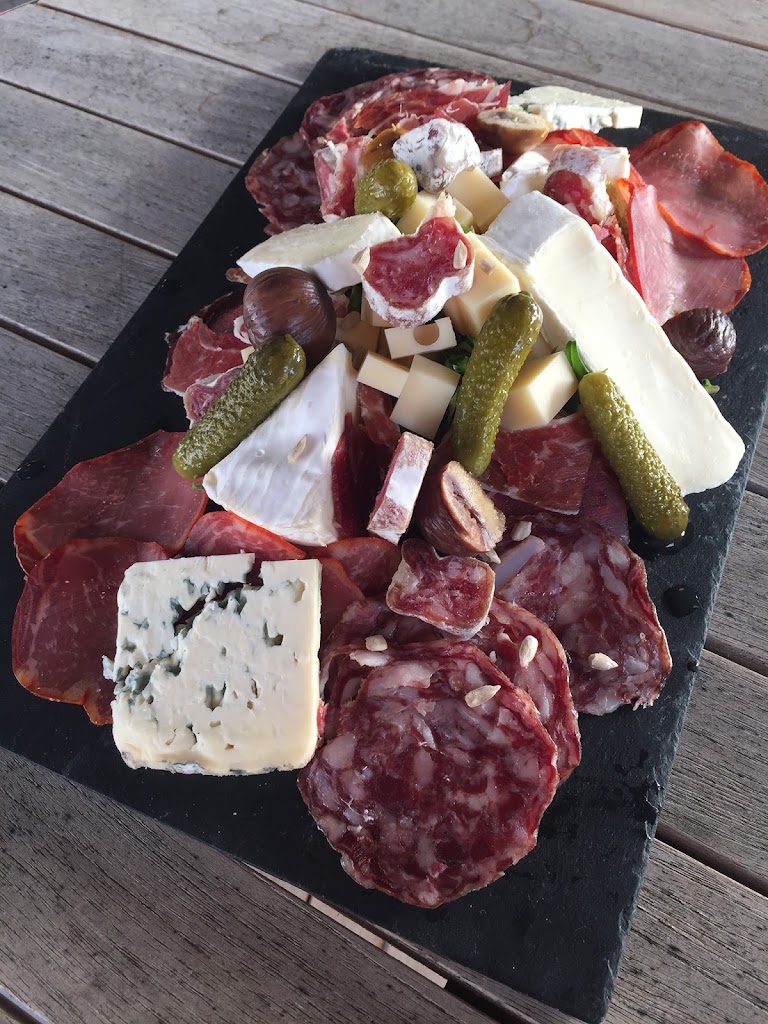 Restaurante LES PLANCHES — Charcuteria