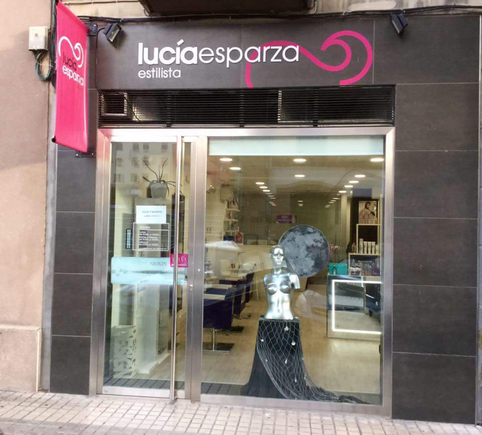 Lucia Esparza Estilistas