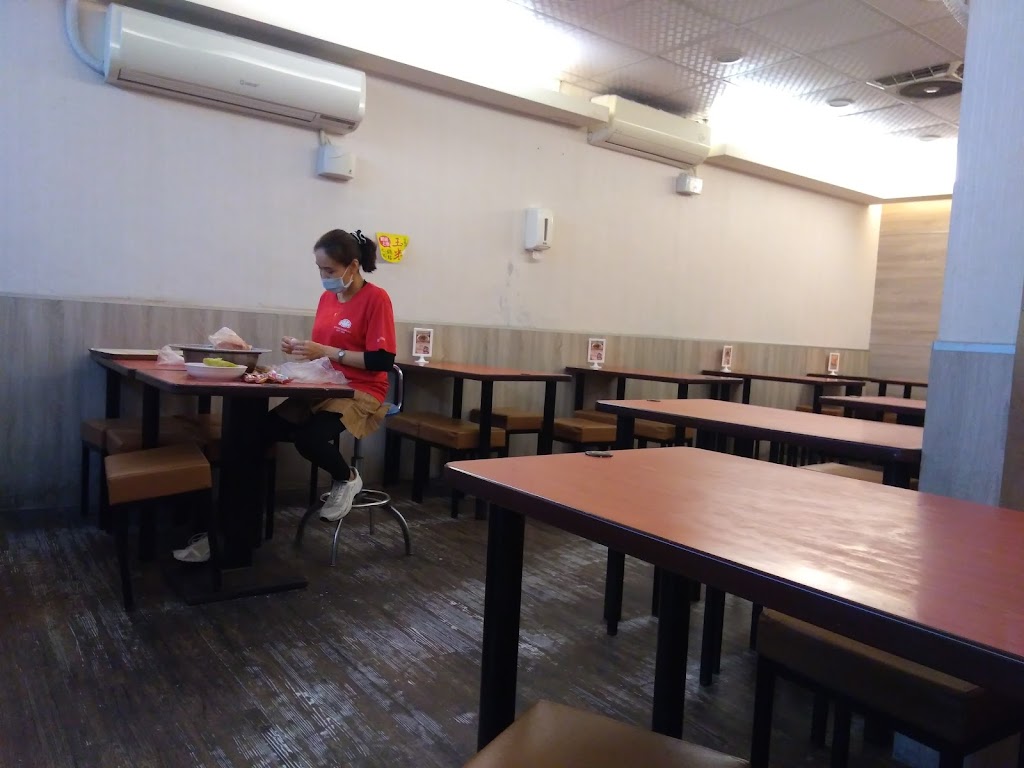 八方雲集中壢健行店 的照片