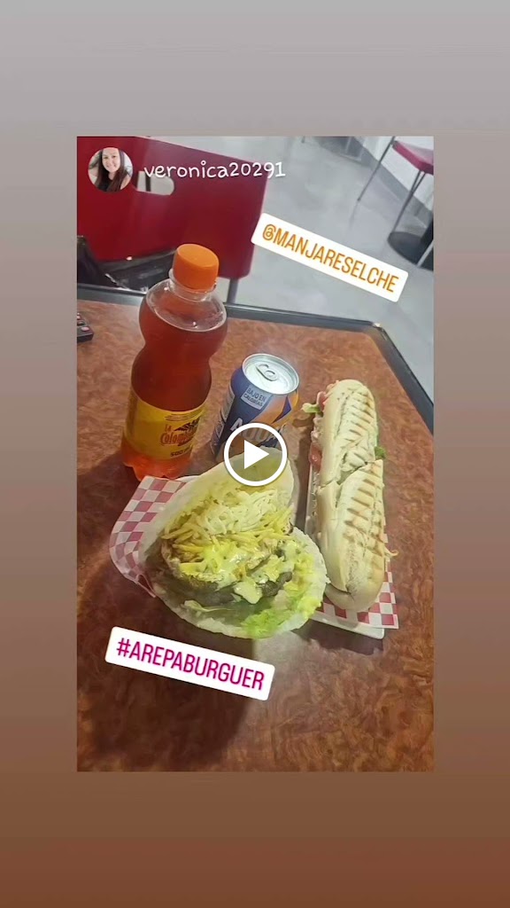 Manjares Elche Areperia — Videos