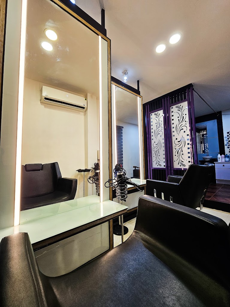 Naturals Chandanathope Karicode Hair And Beauty Salon No 1 Unisex Salon Kollam