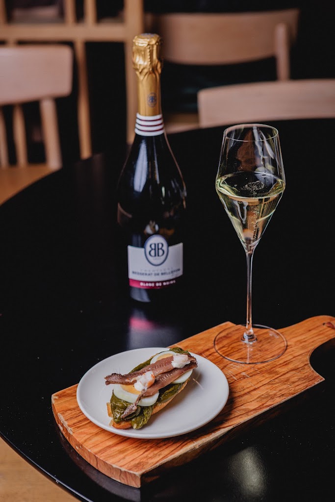 ONGI ETORRI - Bar y Restaurante- EIBAR — Comida y bebida
