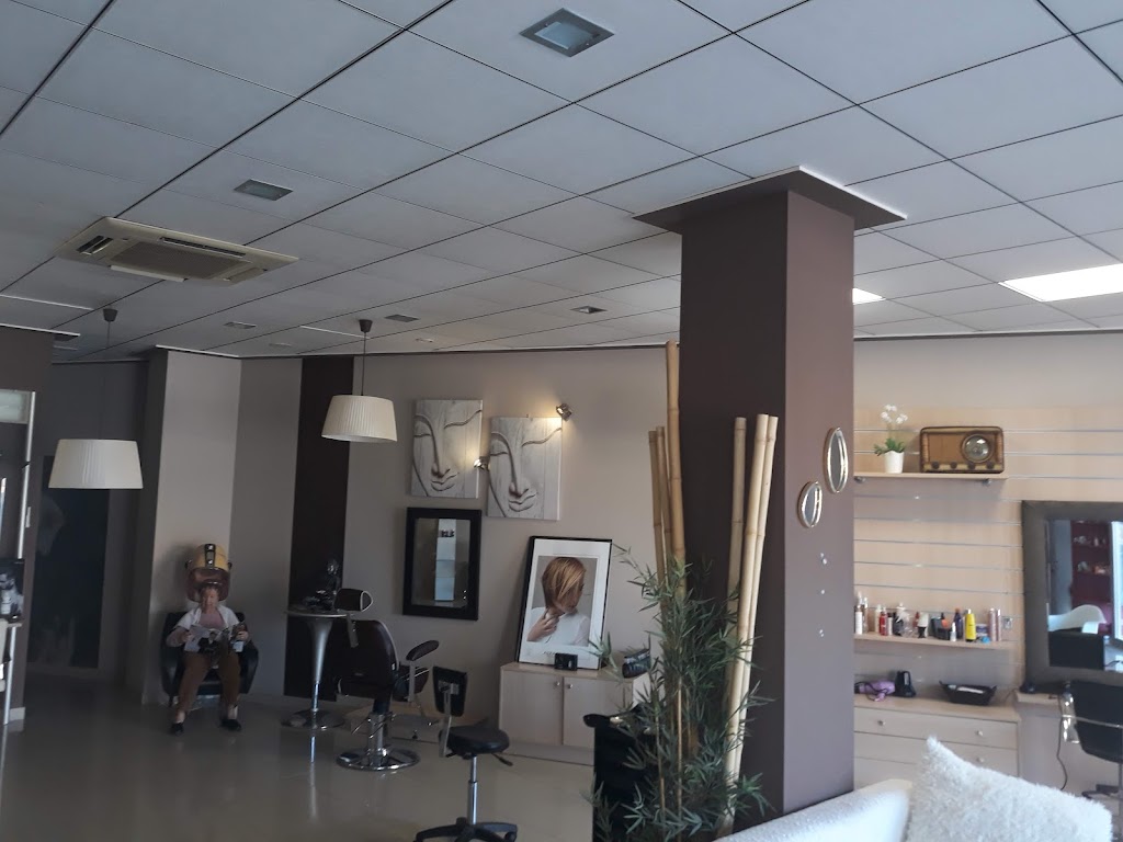 Estilismo y Estetica Zen Pucol — Interior