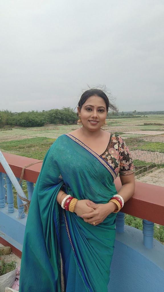 Darshana S Makeup Studio And Beauty Salon Only For Ladies