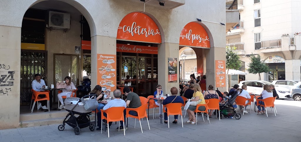 Cafeteria El Pas — Ambiente