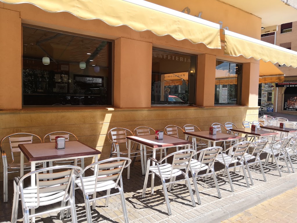 Cafeteria La Tahona Marquez S.L. — Ambiente