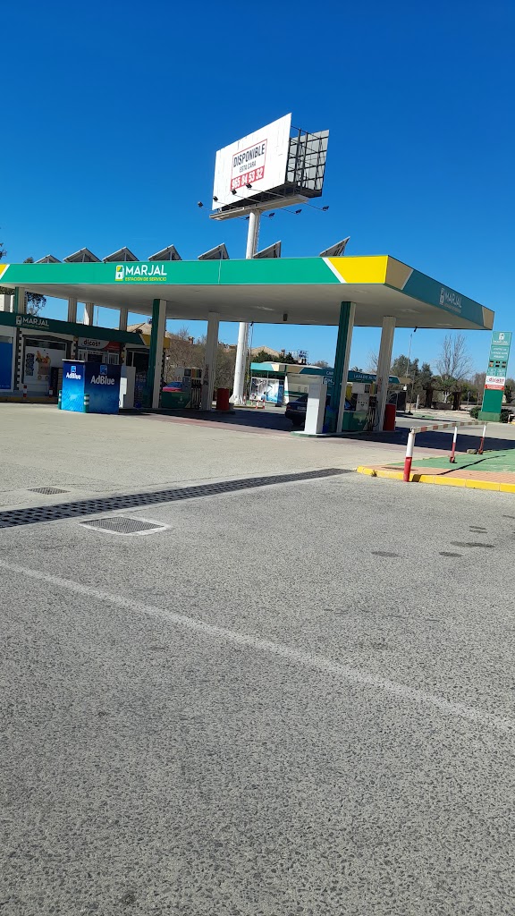 Gasolinera Marjal — Exterior