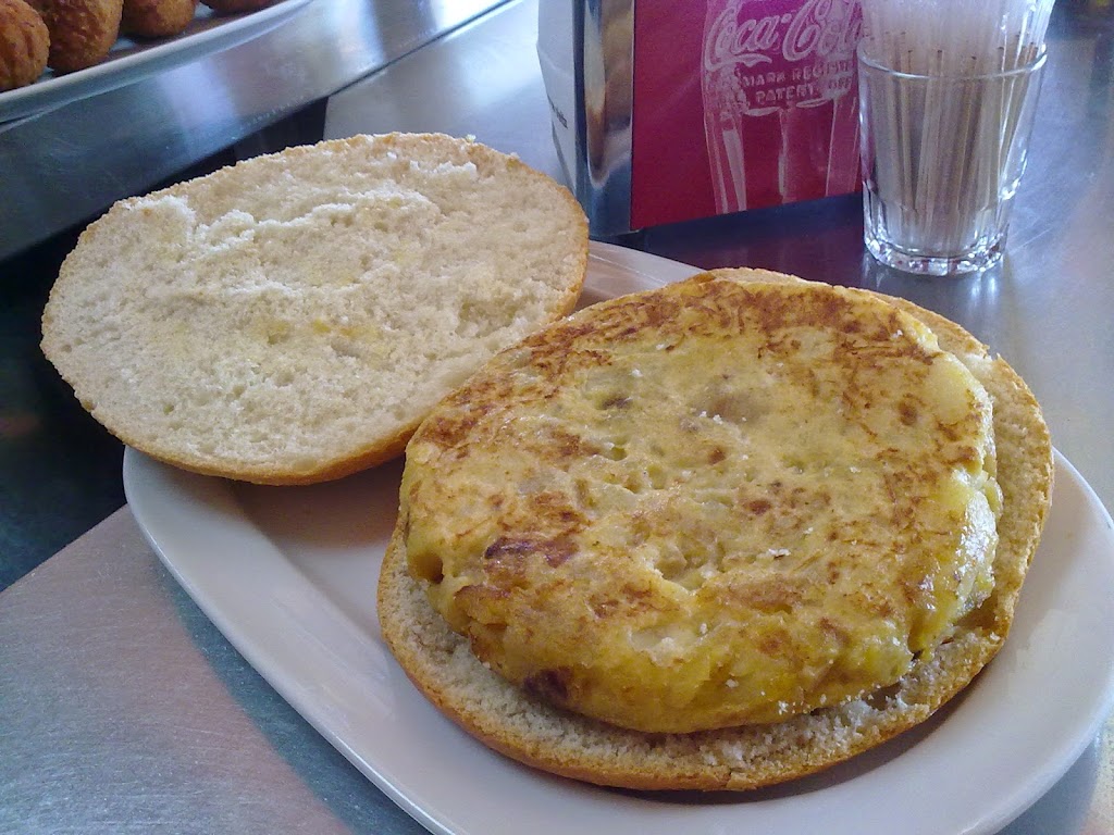 Cafeteria Oliva III Cerveceria