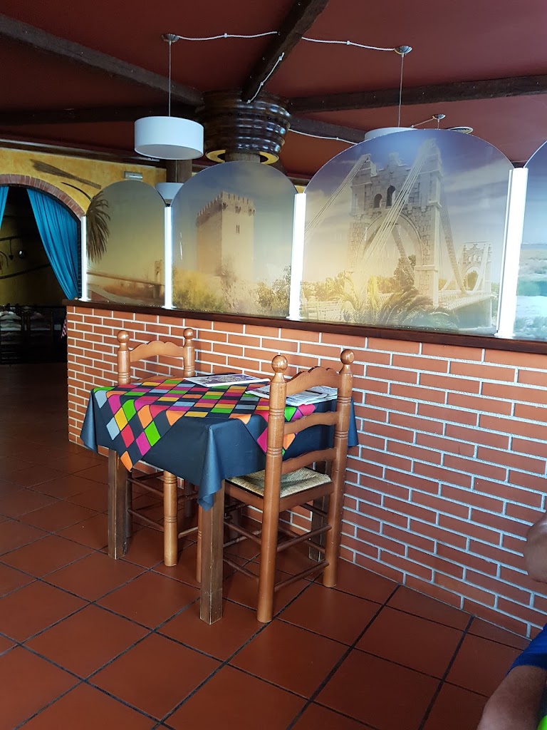 Restaurant pili&Pizzeria jordi — Ambiente