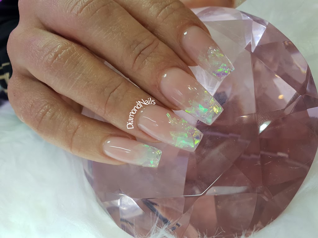 Diamond Nails — Manicura