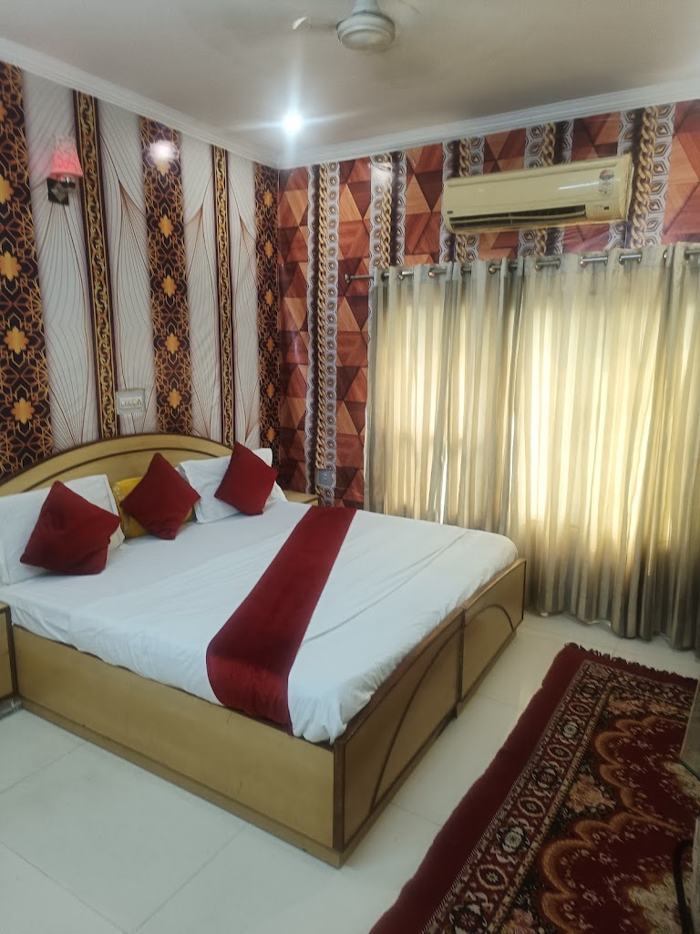 Empire Hotel