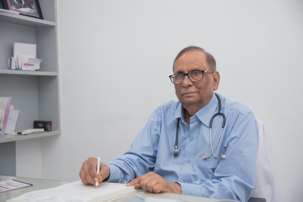 Dr. Dr S B Singhal Best General Physician In Dwarka