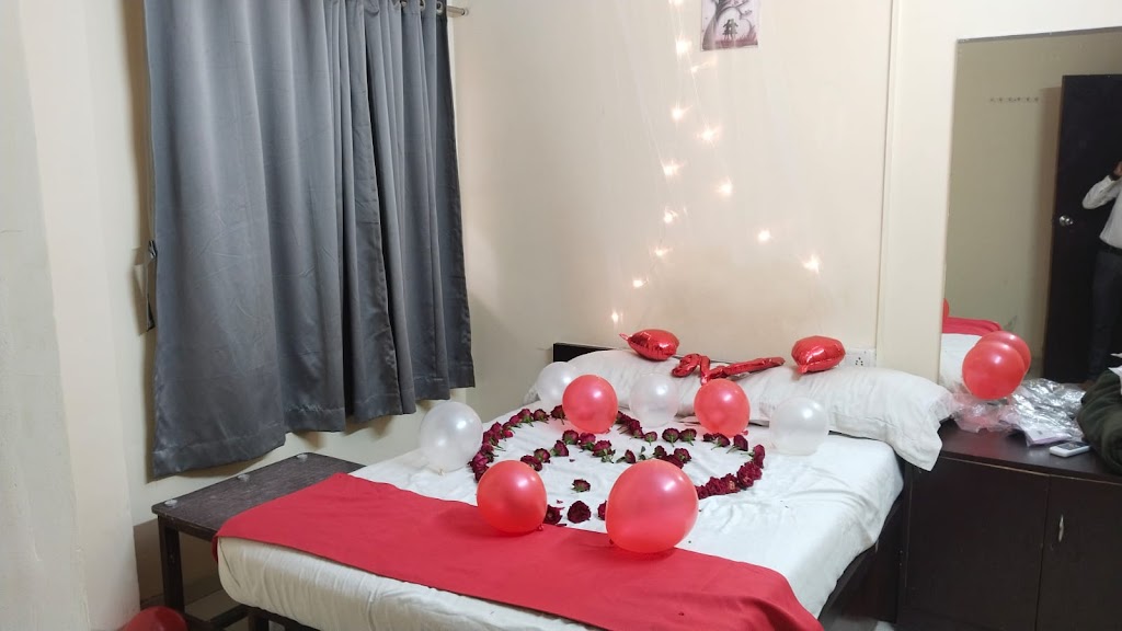 Gold Chain Nx Lodging Boarding Near Shahad Kalyan
