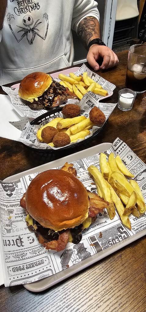 Urban burger and grill — Mas recientes