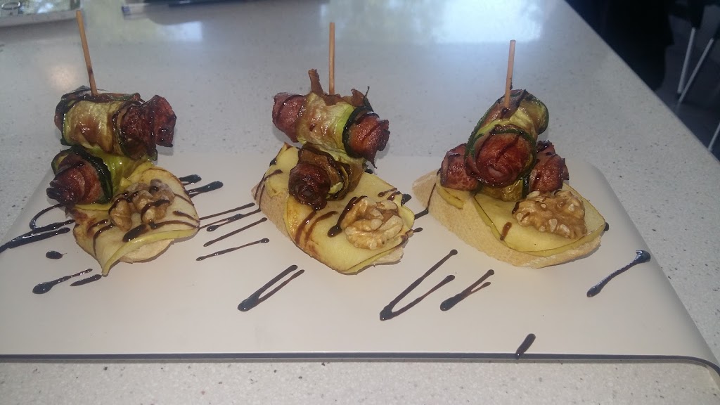 Alliri kafetegia — Comida y bebida