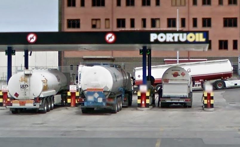 Estacion de Servicio PortuOil — Del propietario