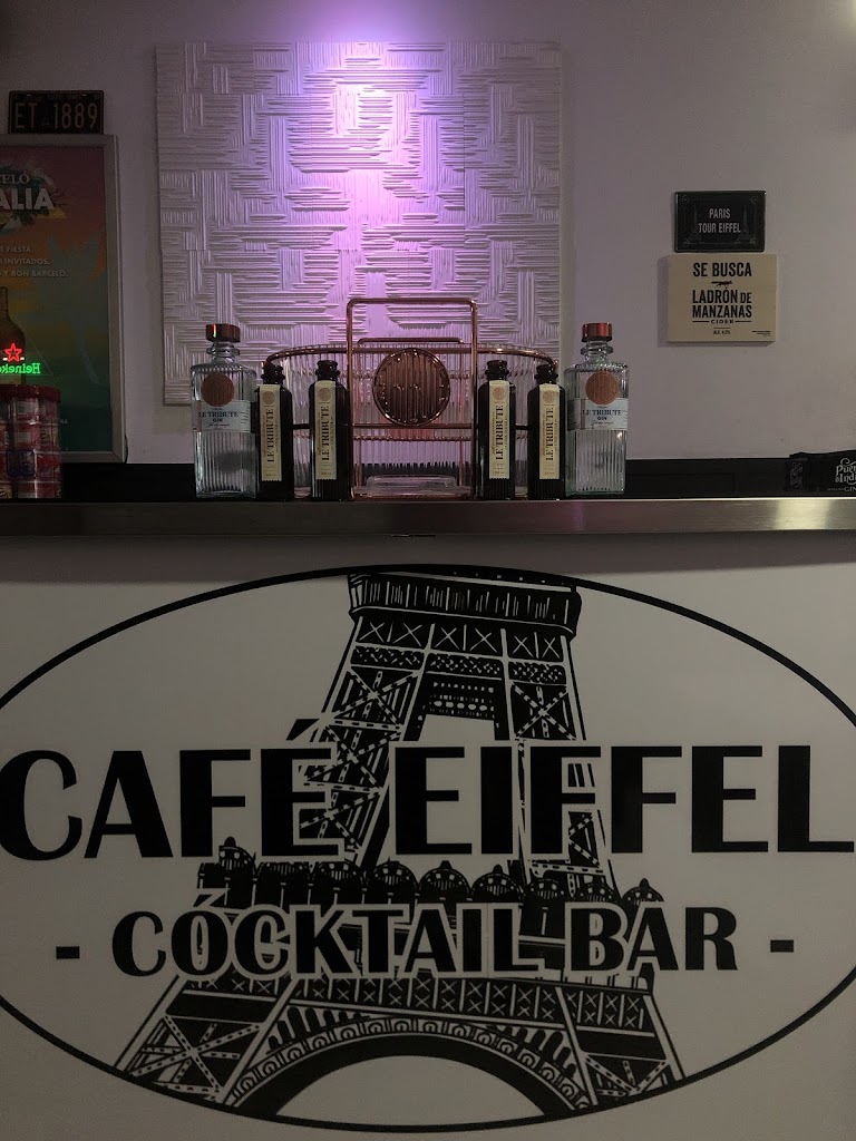 Cafe Eiffel