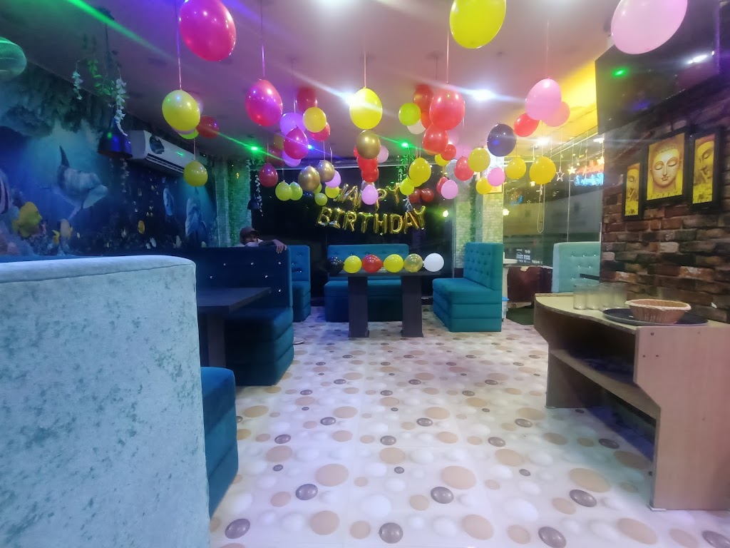 Madhuram Restaurant & Cáfè