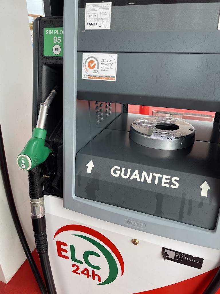 Euskadi Low Cost-Gasteiz — Surtidor de combustible