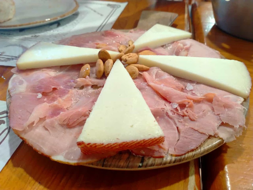 Arepera Canaria — Jamon