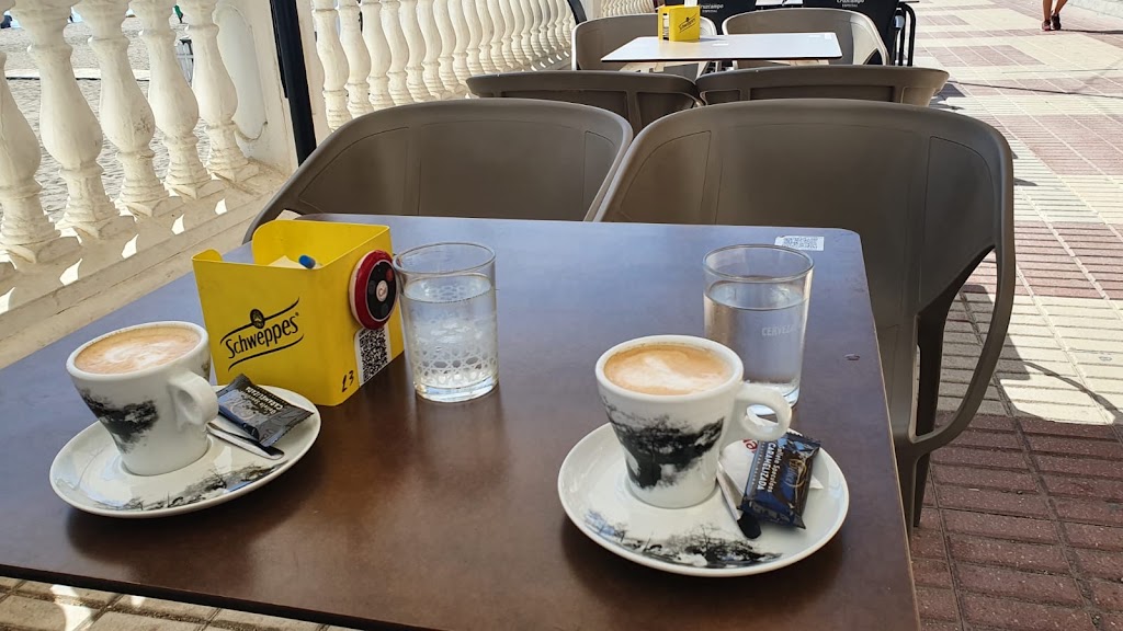 TABERNA MORCHE — Comida y bebida
