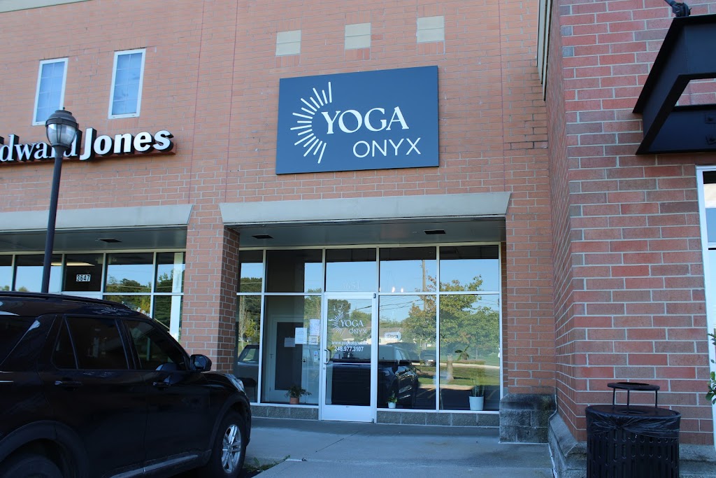  Yoga Onyx