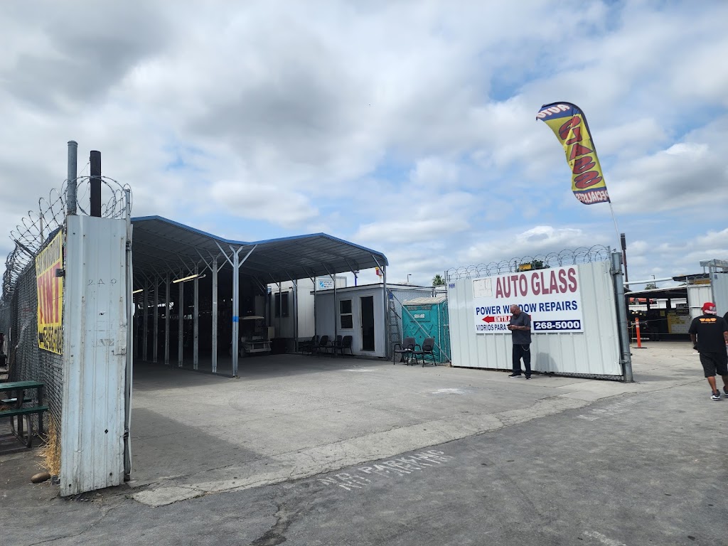 LOW PRICE MOBILE AUTO GLASS REPAIR SHOP FRESNO in Fresno