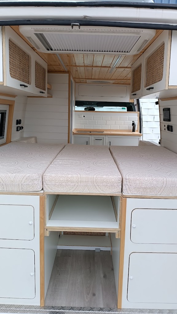 SouthCoast Camper taller de camperizacion de furgonetas en Cadiz