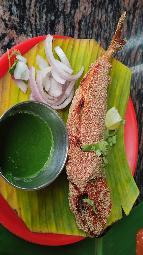 Hotel Rajath R. - Restaurant in Murudeshwar