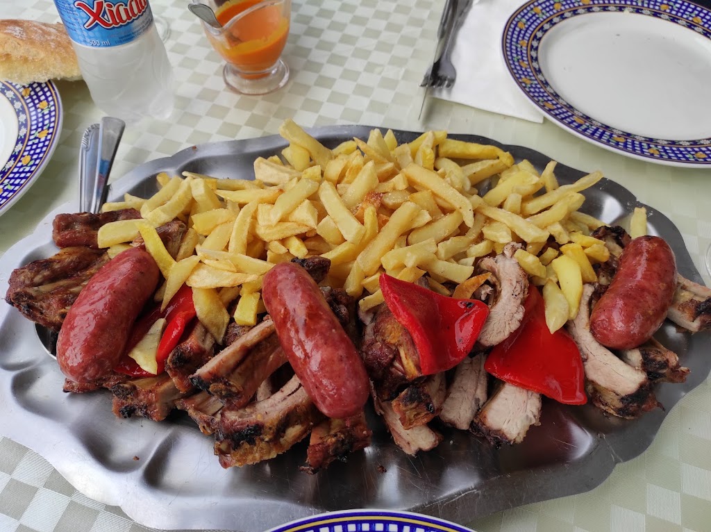 Restaurante Casas — Comida y bebida