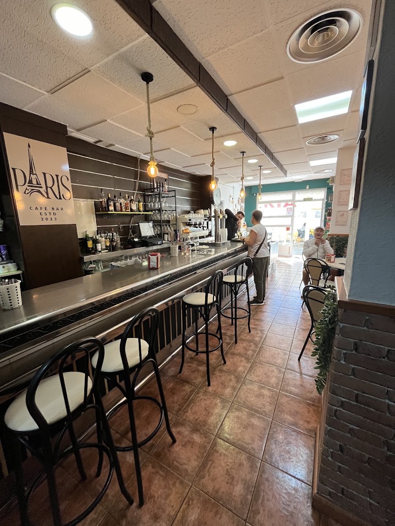 Cafeteria Cerveceria Paris — Ambiente