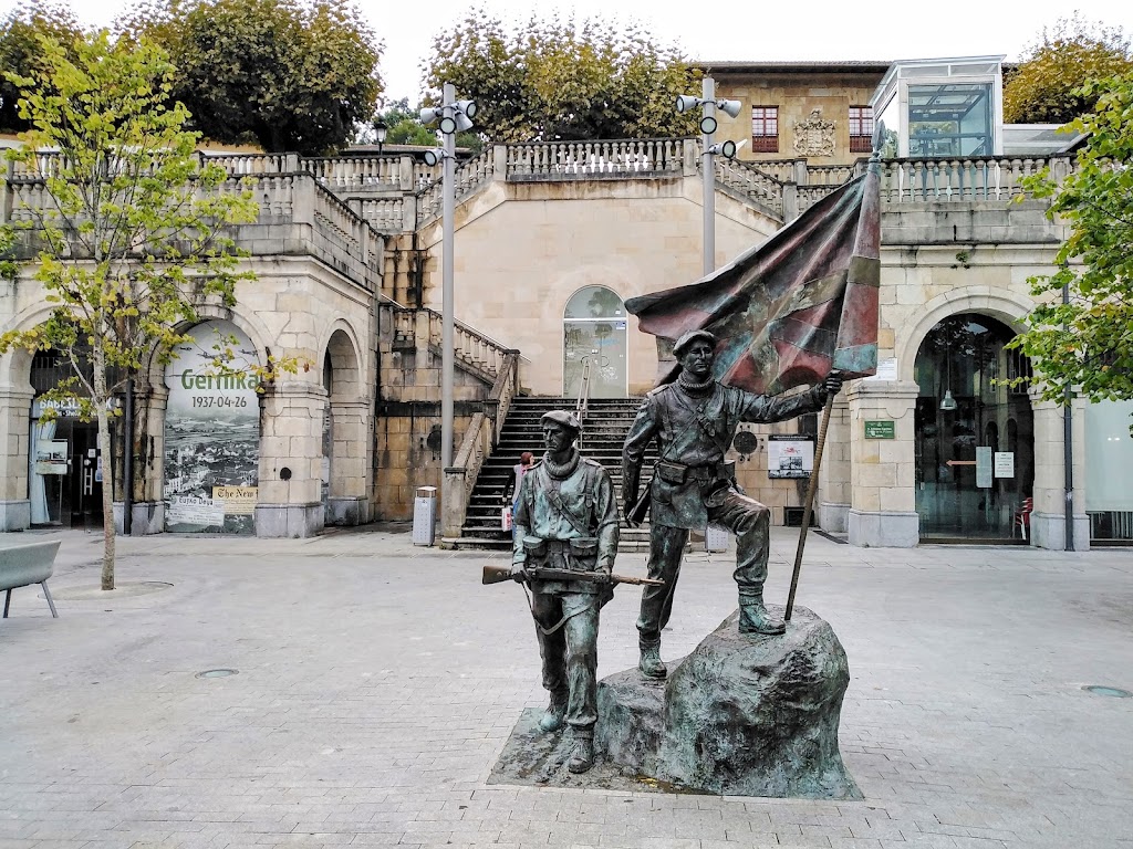 Monumento a los Guerreros