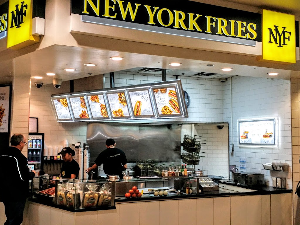 New York Fries Prairie Mall in Grande-Prairie
