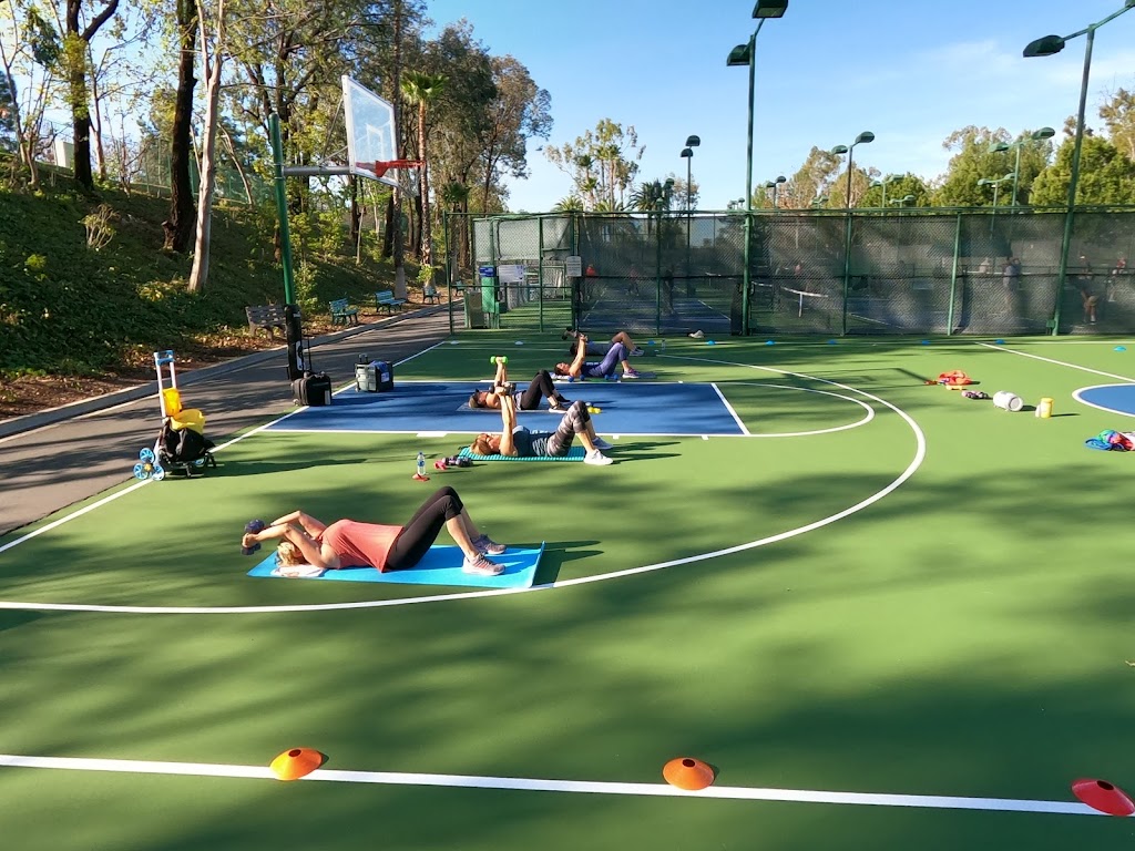  Cassandra Saindon Fitness