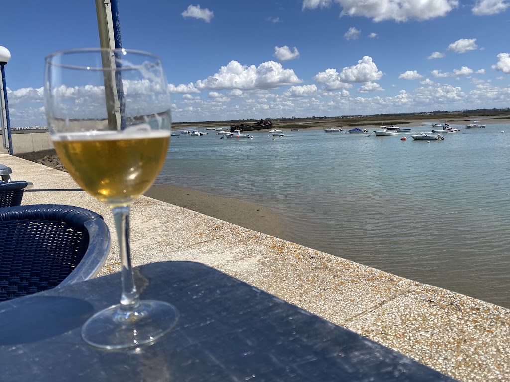 Flotante — Comida y bebida