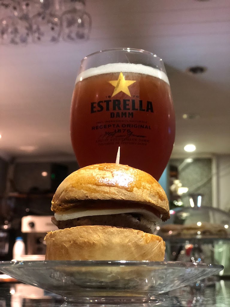 Bar Limper — Comida y bebida