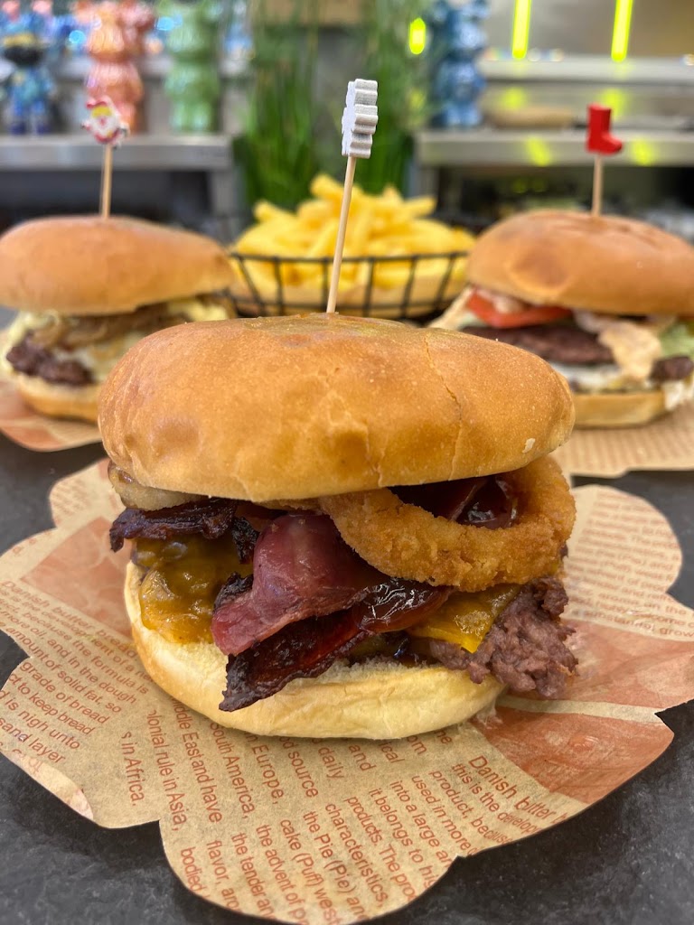 Burguer Panda Sanlucar — Comida y bebida