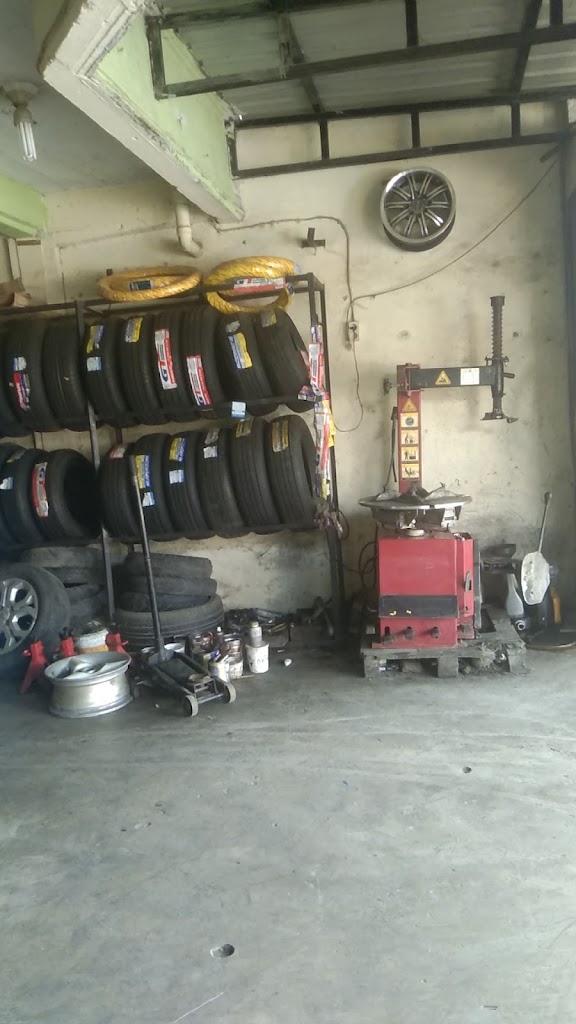 Alang servis mobil