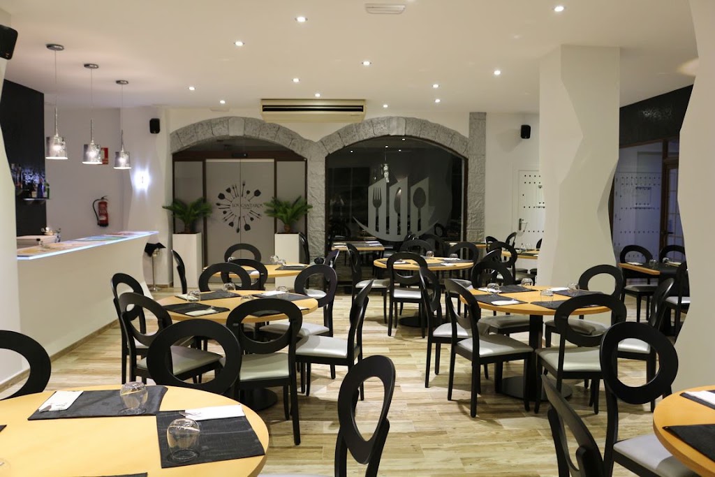 Los Cantaros Gastro — Ambiente