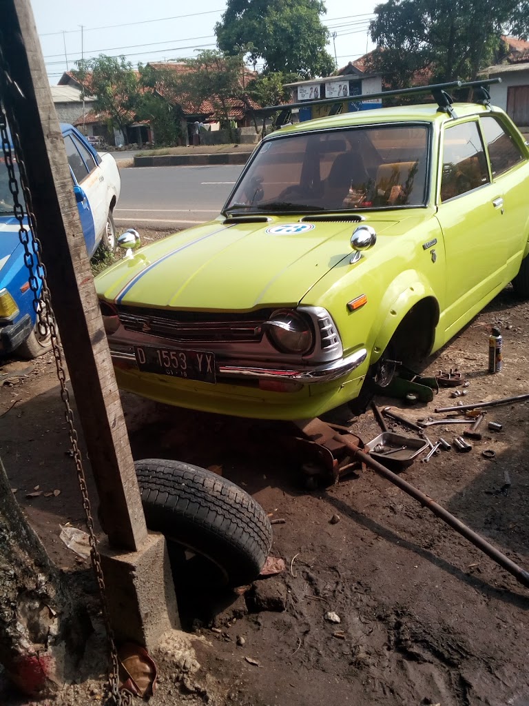 Bengkel Mobil Retro Bang Jono - Corolla DX