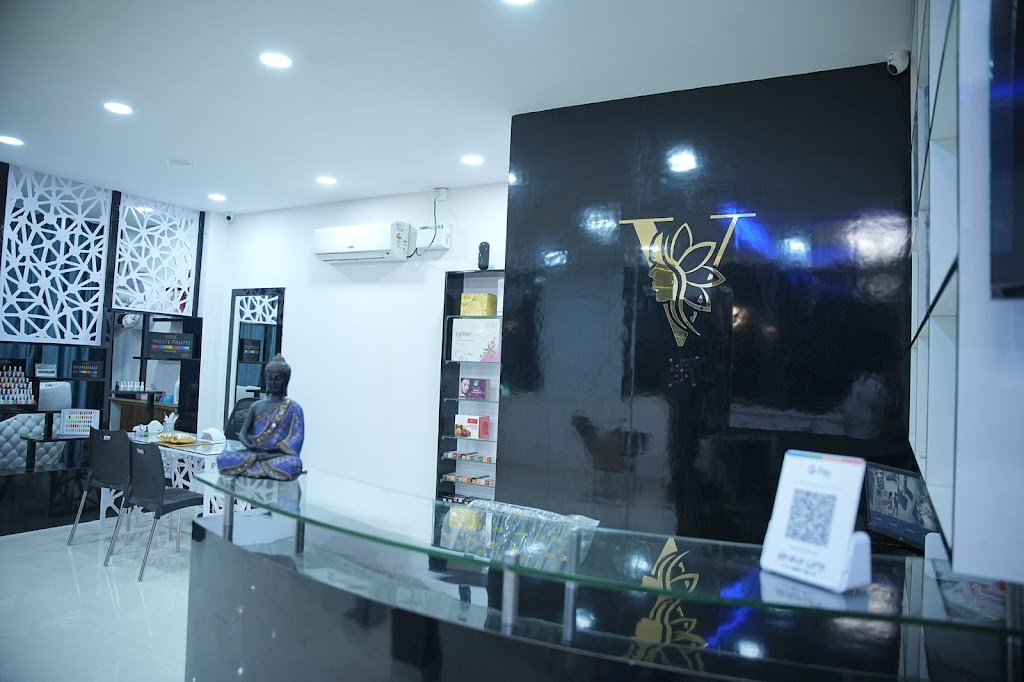 Velvet Unisex Salon